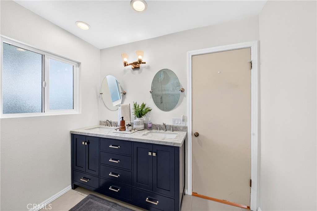 1903 W Chanticleer Road Property Photo 27
