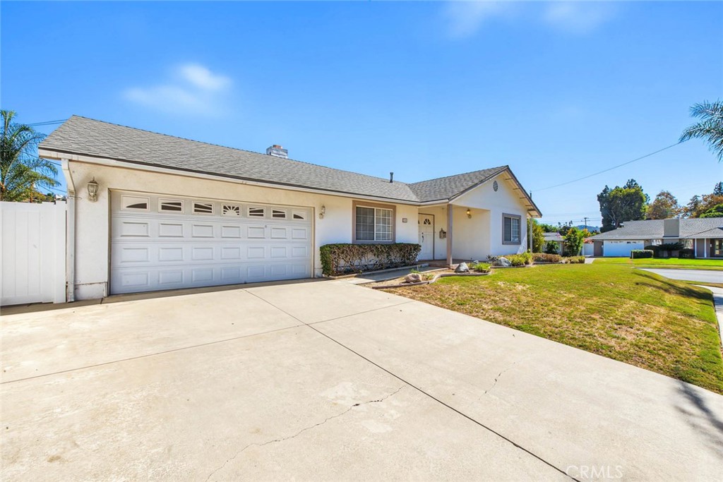 2740 Sunbright Property Photo 1