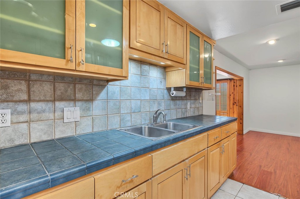 2740 Sunbright Property Photo 14