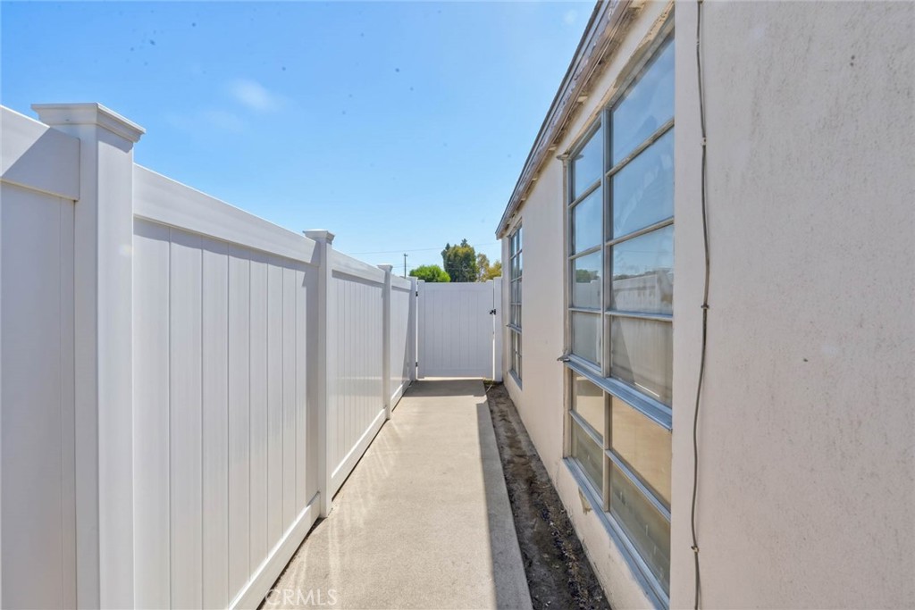 2740 Sunbright Property Photo 23