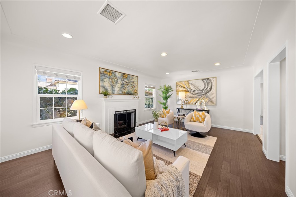 822 Bilton Way Property Photo 3
