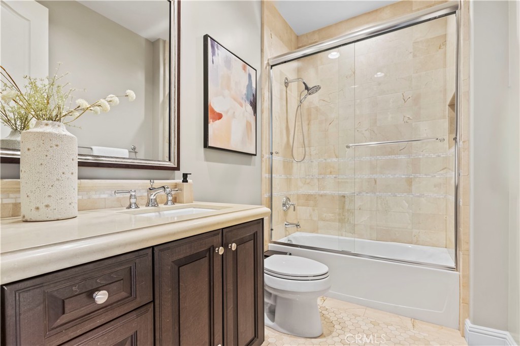 121 Panorama Property Photo 49