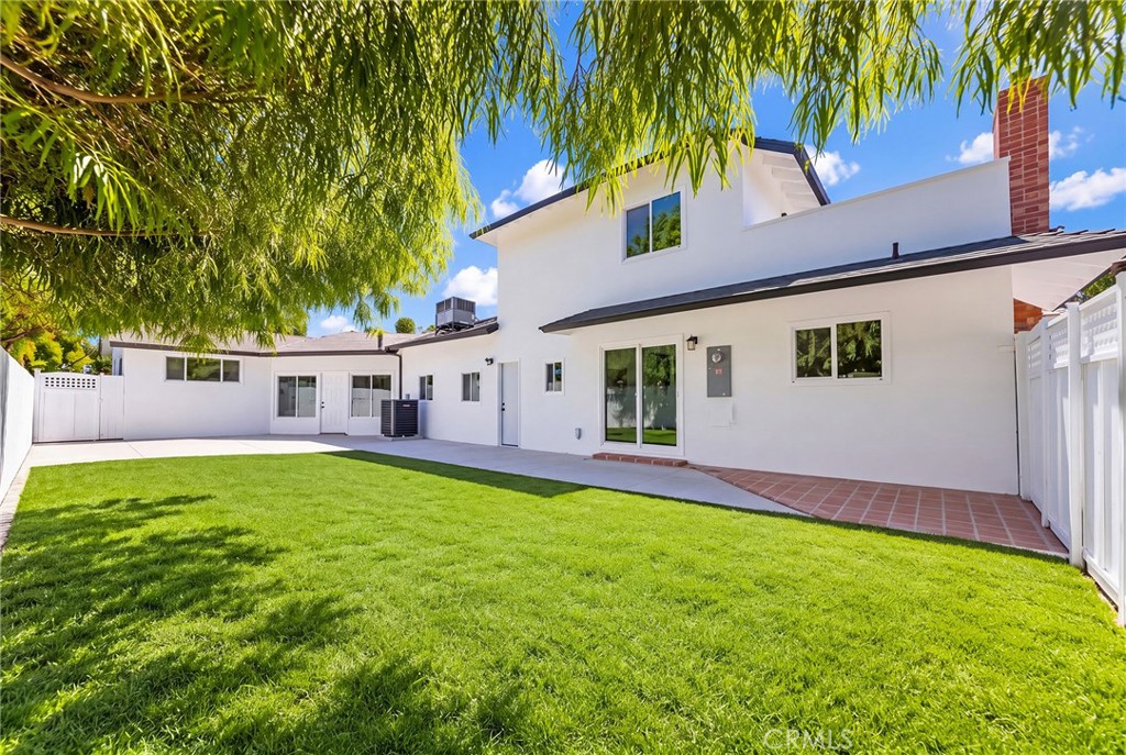 1815 S Santa Anita Property Photo 17