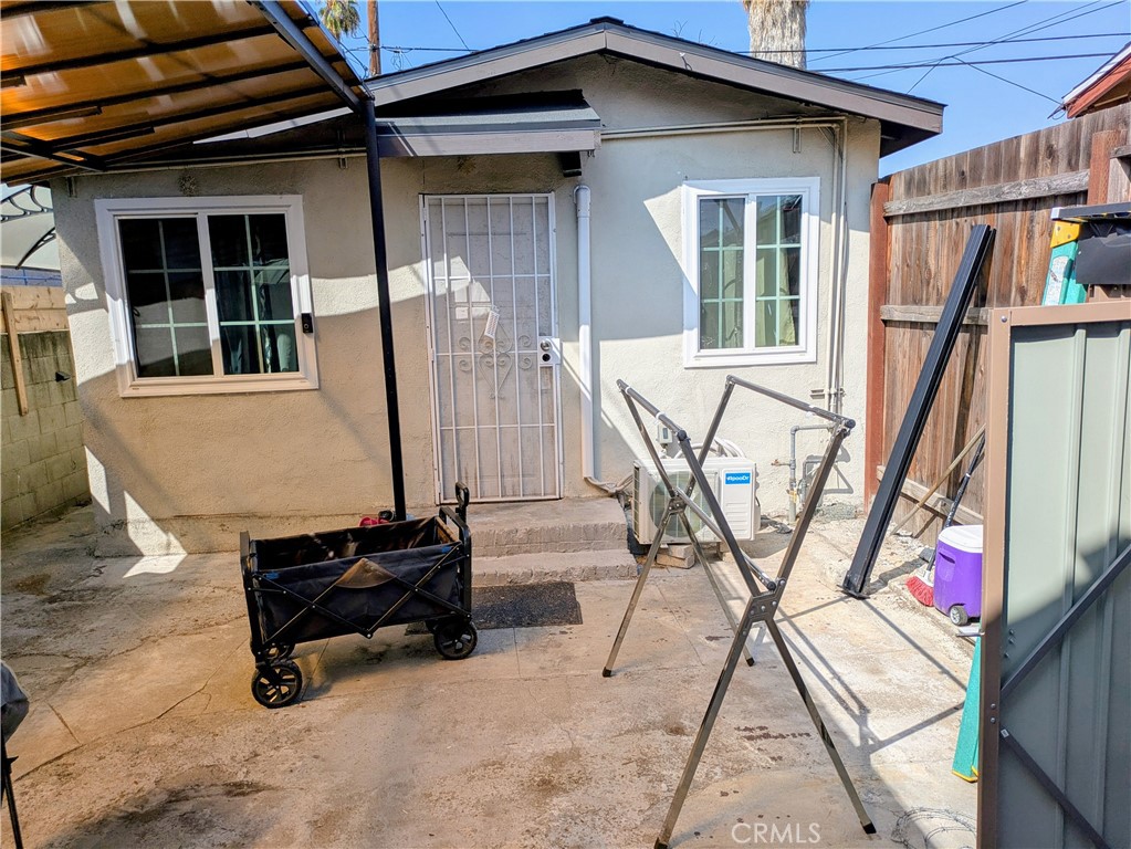 1001 N Mariposa Property Photo 4