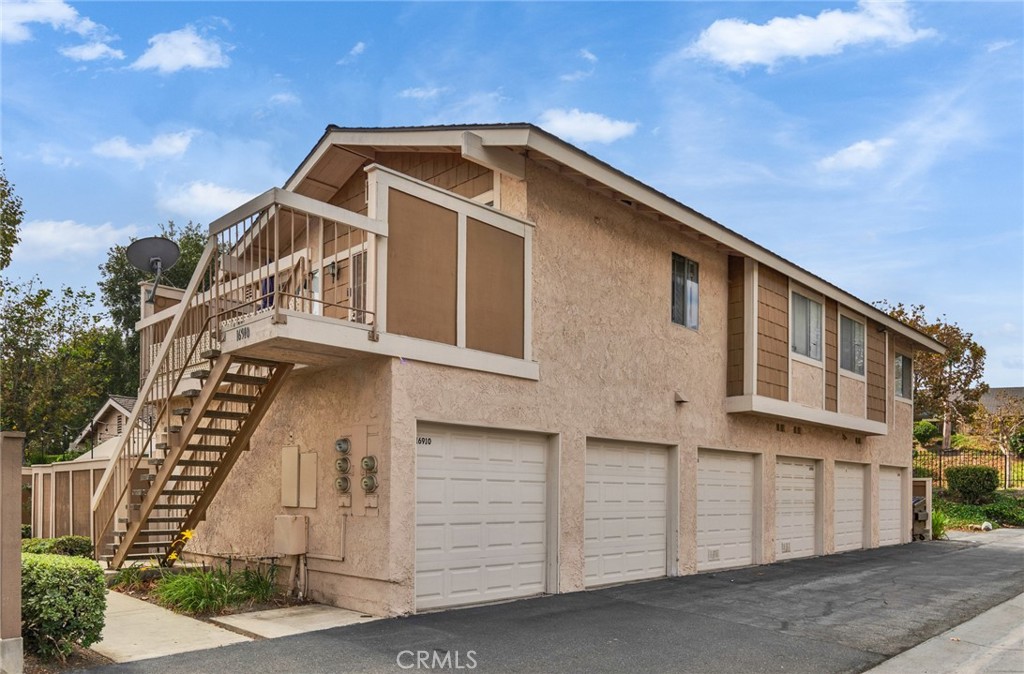 16910 Chalford Court Property Photo 1