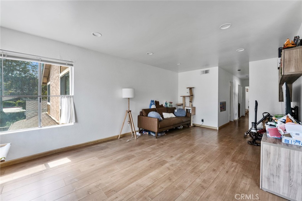 16910 Chalford Court Property Photo 8