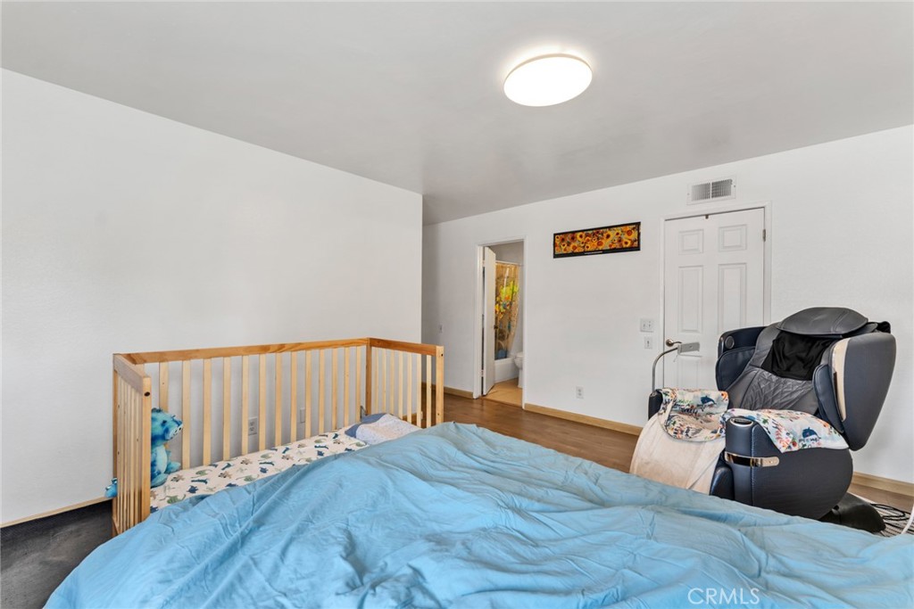 16910 Chalford Court Property Photo 14