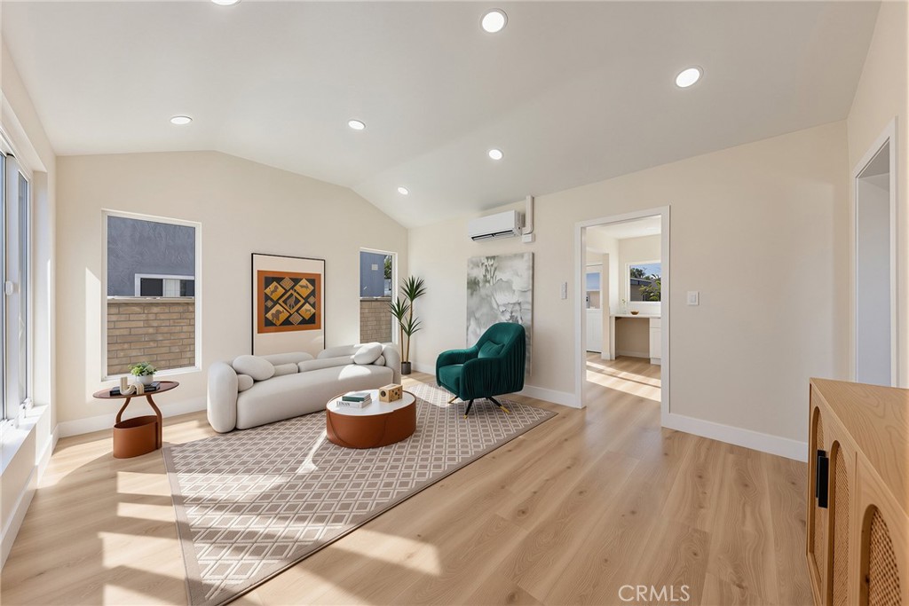 3829 Clark Avenue Property Photo 8
