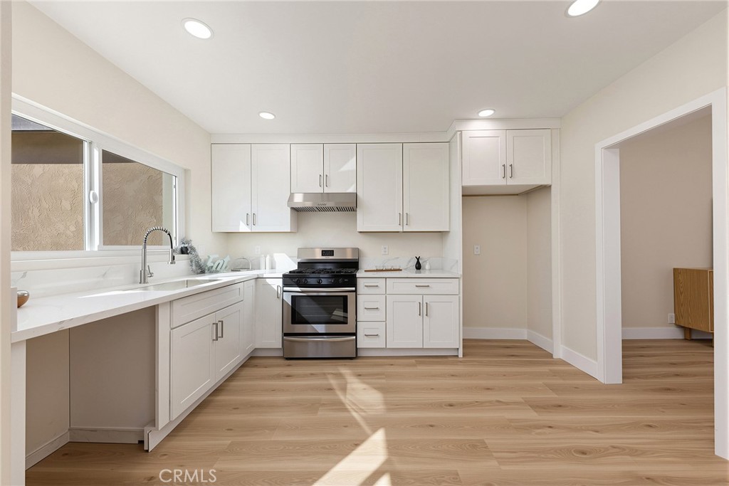 3829 Clark Avenue Property Photo 15