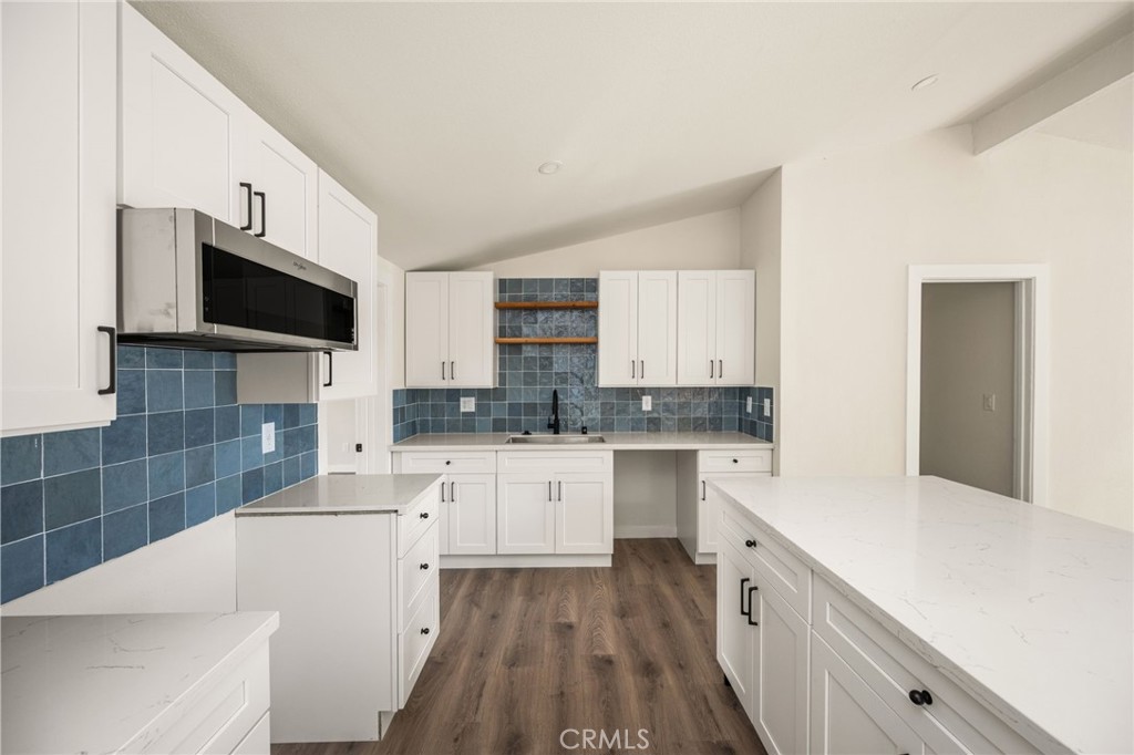 417 E 140th Street Property Photo 8