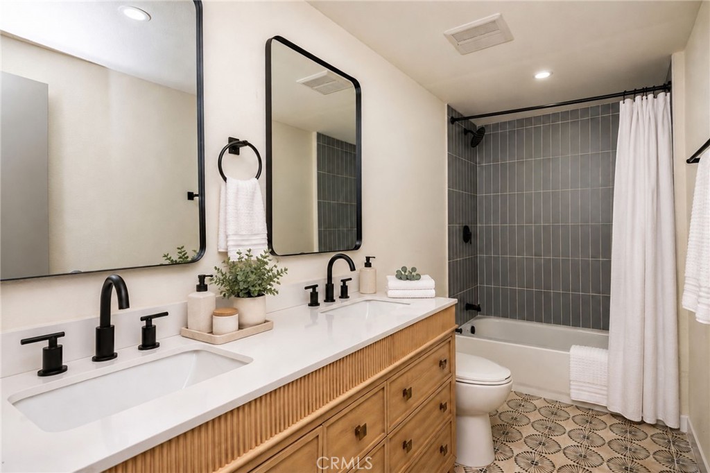 417 E 140th Street Property Photo 20