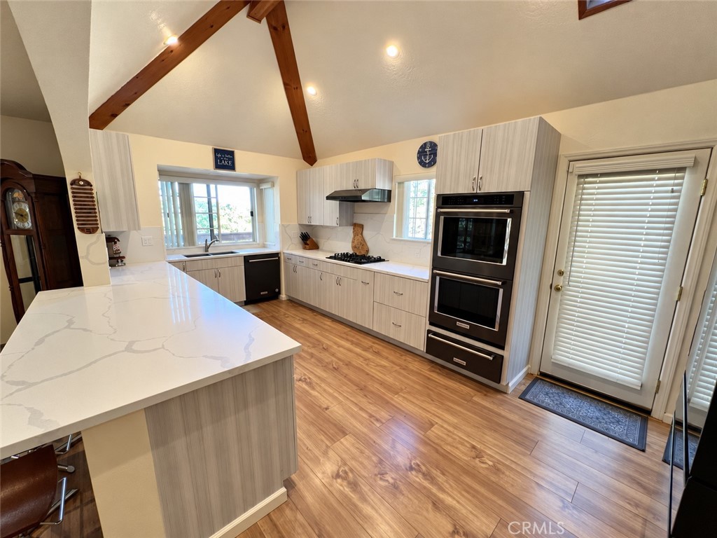 975 Hospital Road Property Photo 11