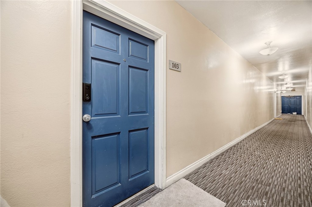 87 S Allen Avenue 103 Property Photo 4