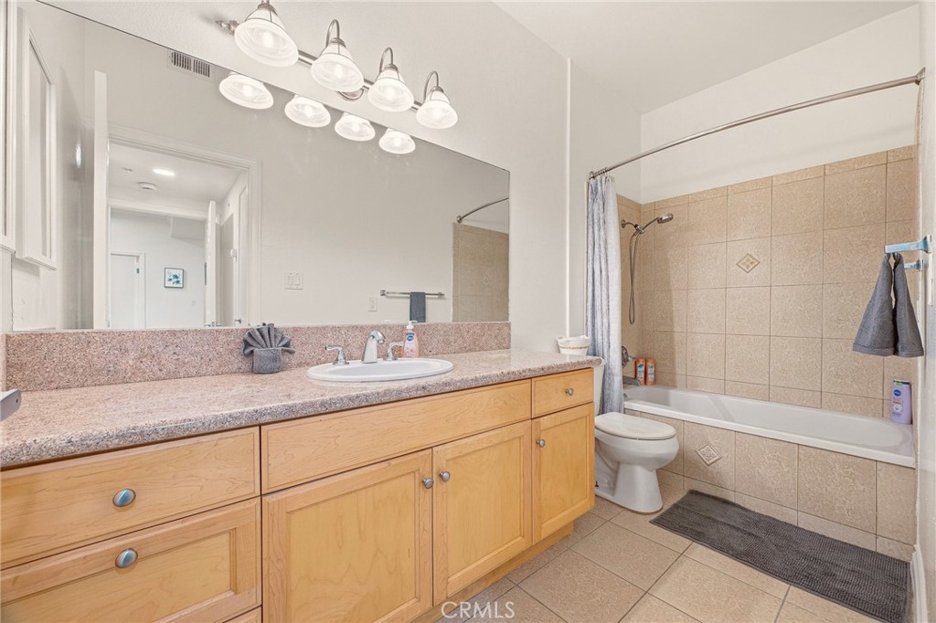 87 S Allen Avenue 103 Property Photo 20