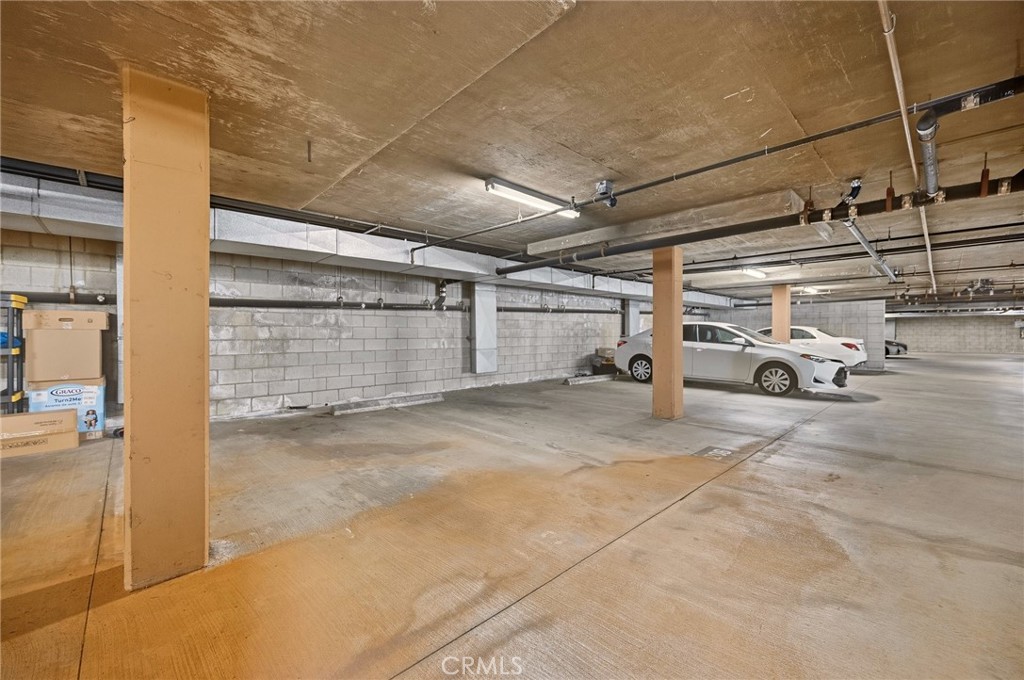 87 S Allen Avenue 103 Property Photo 30