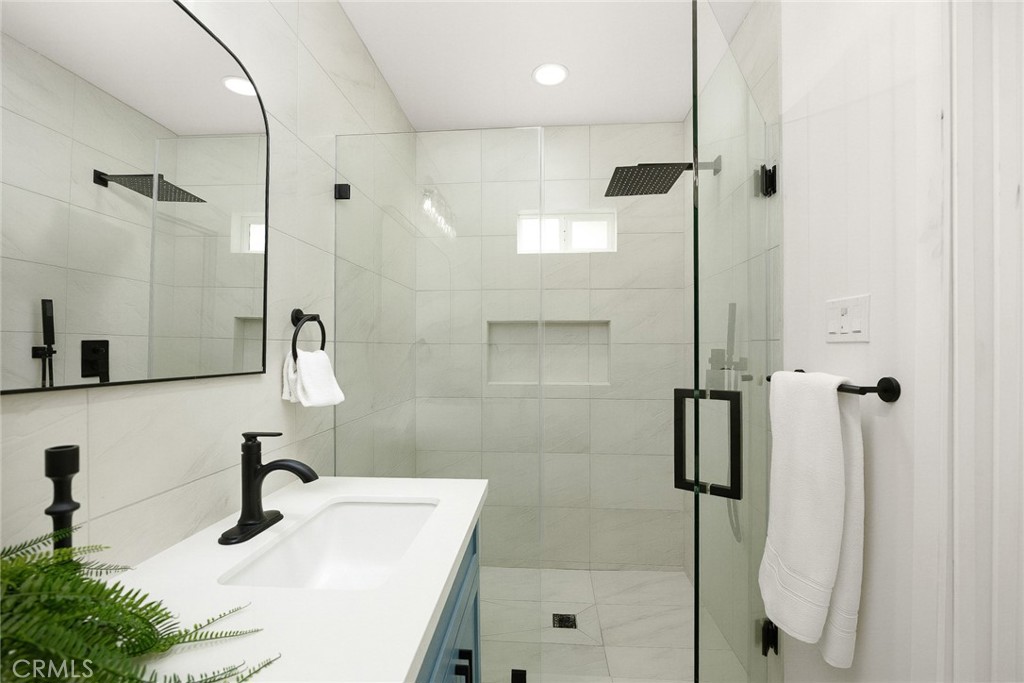 2133 Westminster Property Photo 24