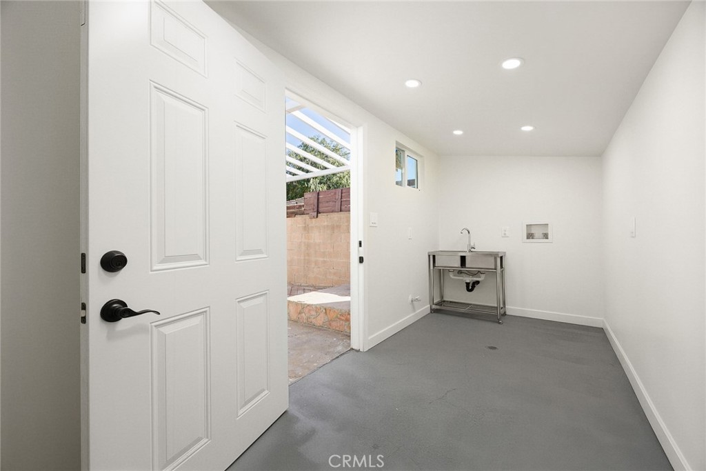 2133 Westminster Property Photo 31