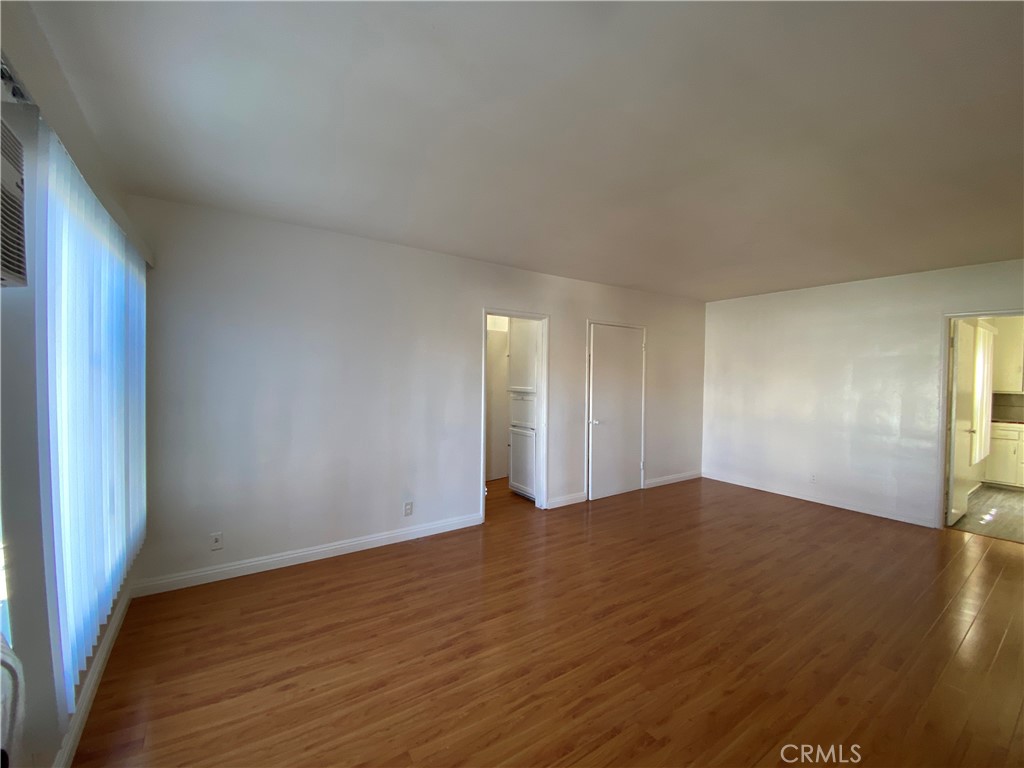 516 E Lomita Avenue 2 Property Photo 2