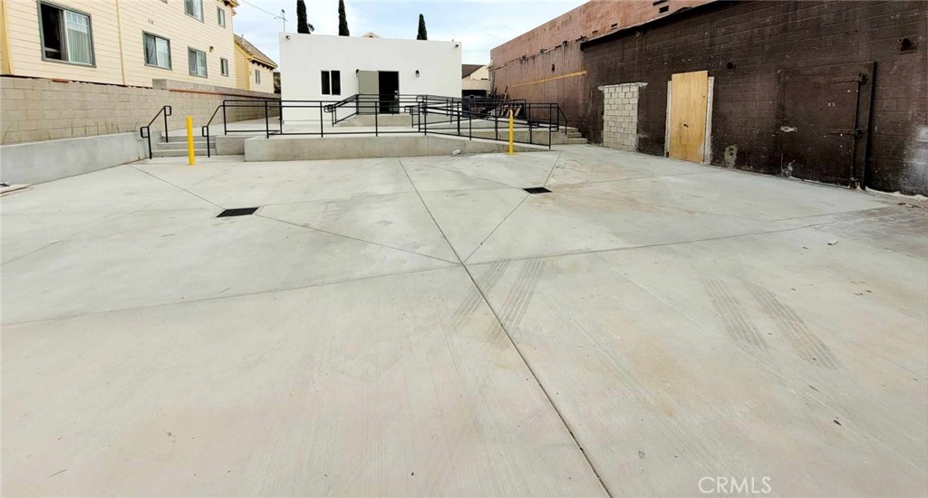 109 N Cedar Street Property Photo 10