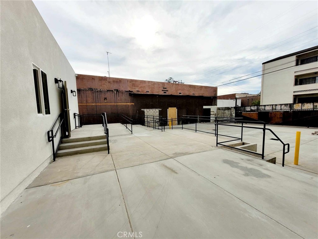 109 N Cedar Street Property Photo 11