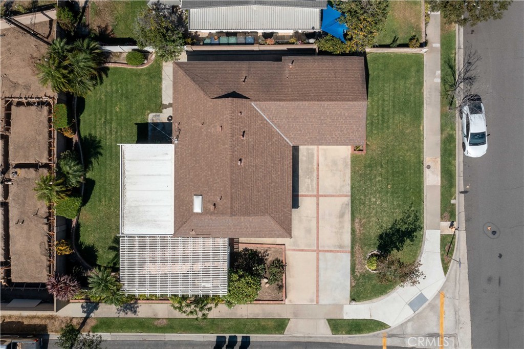 19271 Harding Lane Property Photo 42