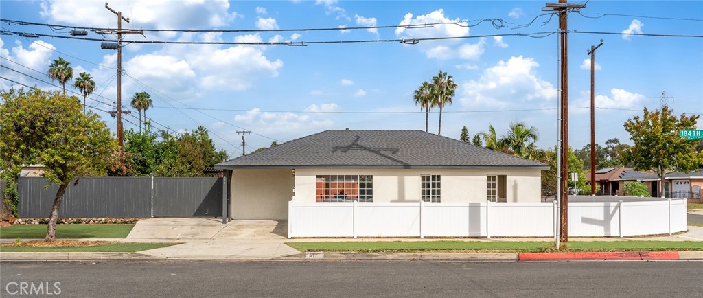 517 E 184th Street Property Photo 1