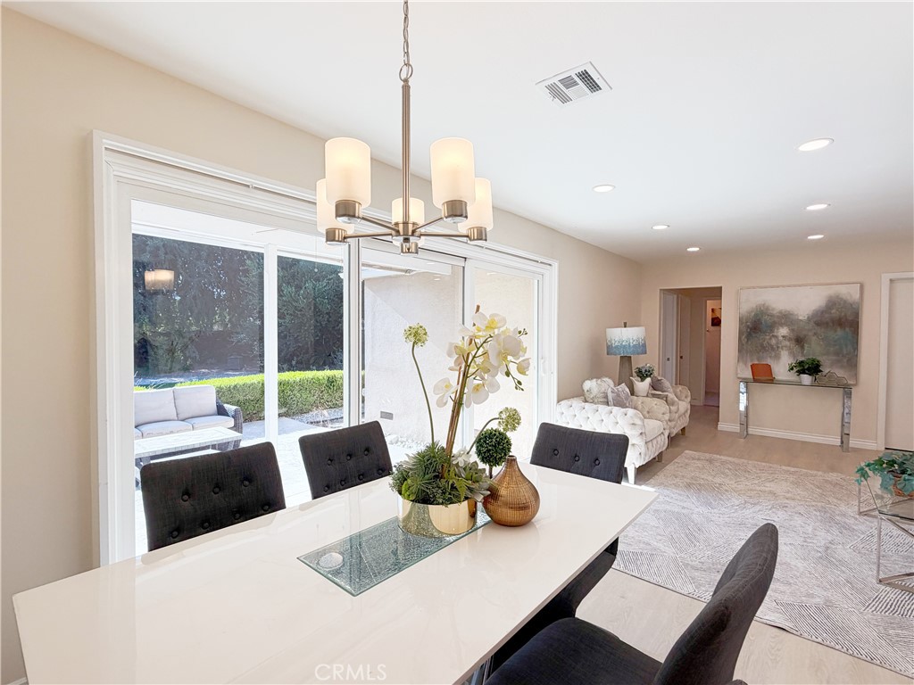 533 Geneva Property Photo 7