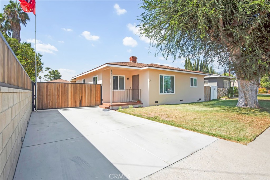 2507 Lincoln Avenue Property Photo 1