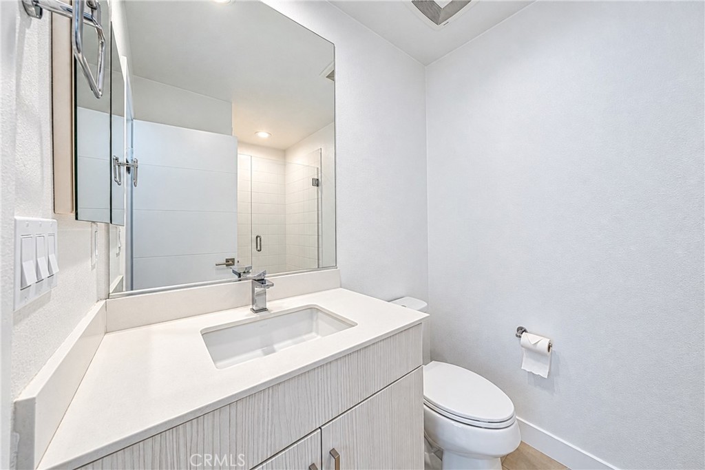 5690 Surfrider Way 105 Property Photo 43