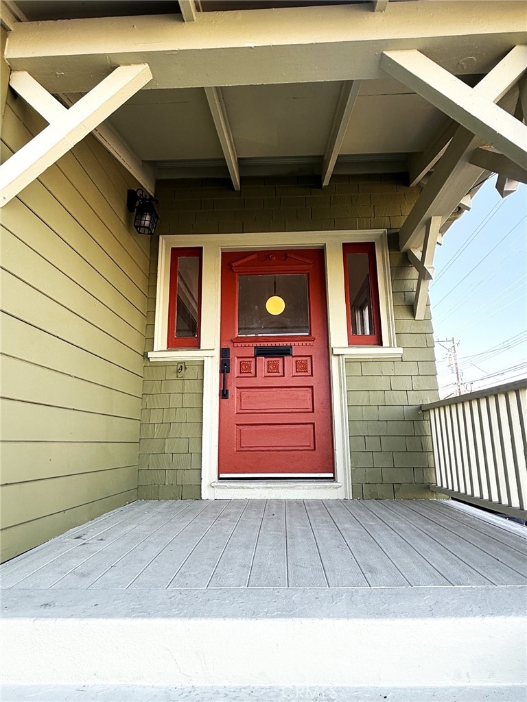 1829 Everett Street Property Photo 3