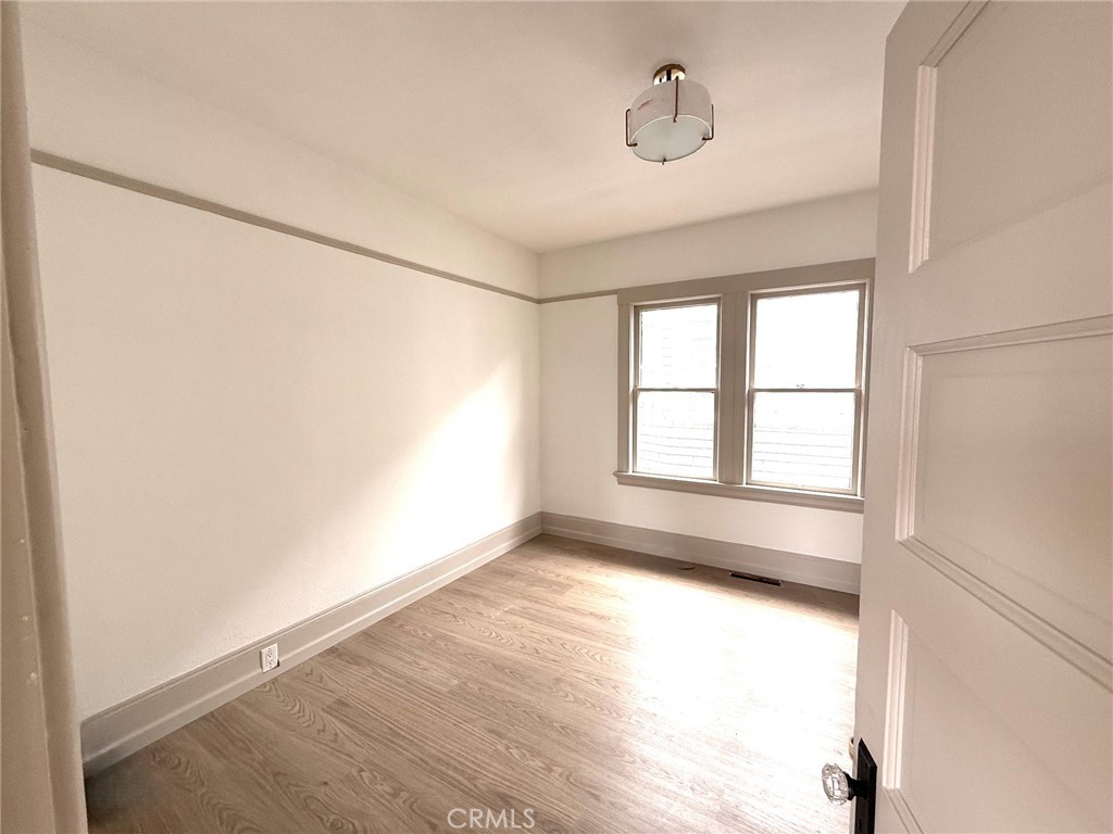 1829 Everett Street Property Photo 12