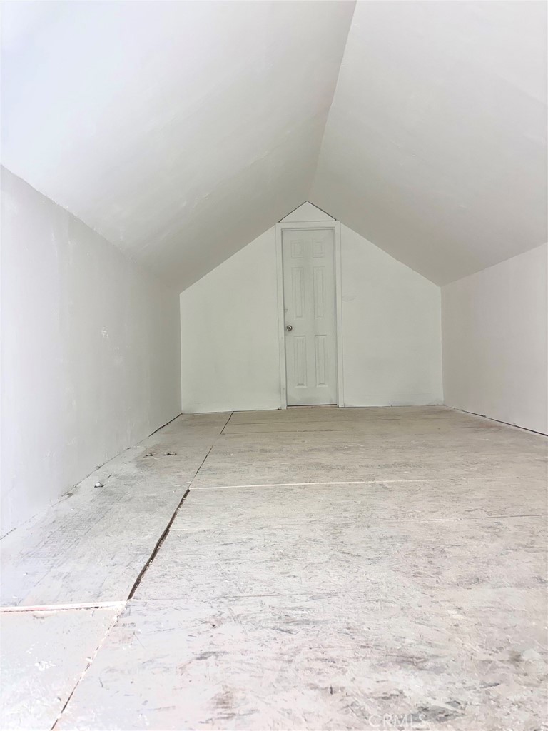 1829 Everett Street Property Photo 18
