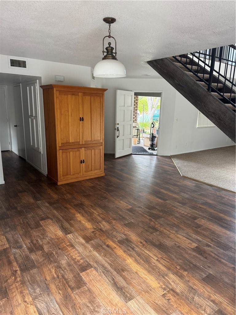530 Calor Property Photo 4