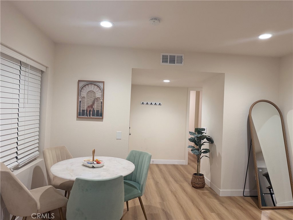 20464 Collegewood Drive Property Photo 9