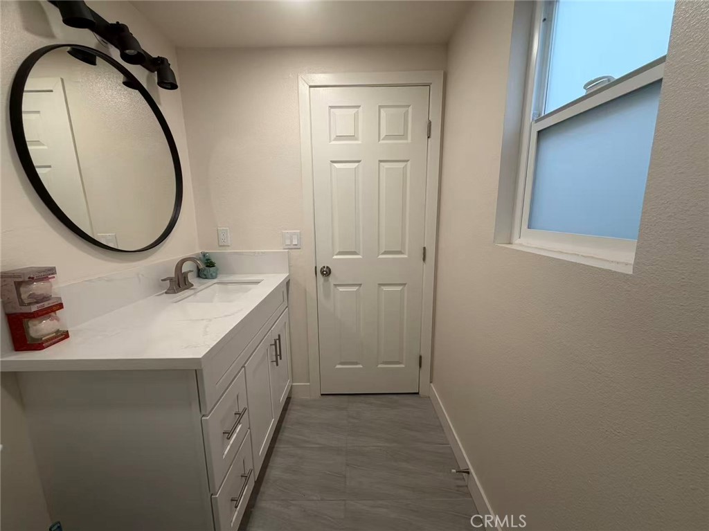 20464 Collegewood Drive Property Photo 15