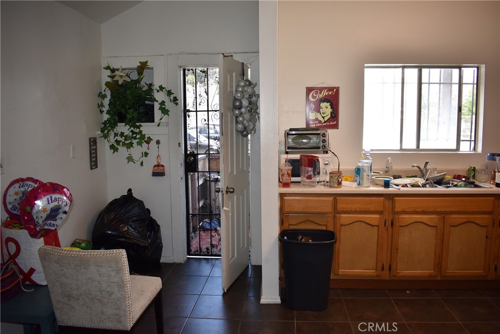 2428 Hancock Property Photo 5