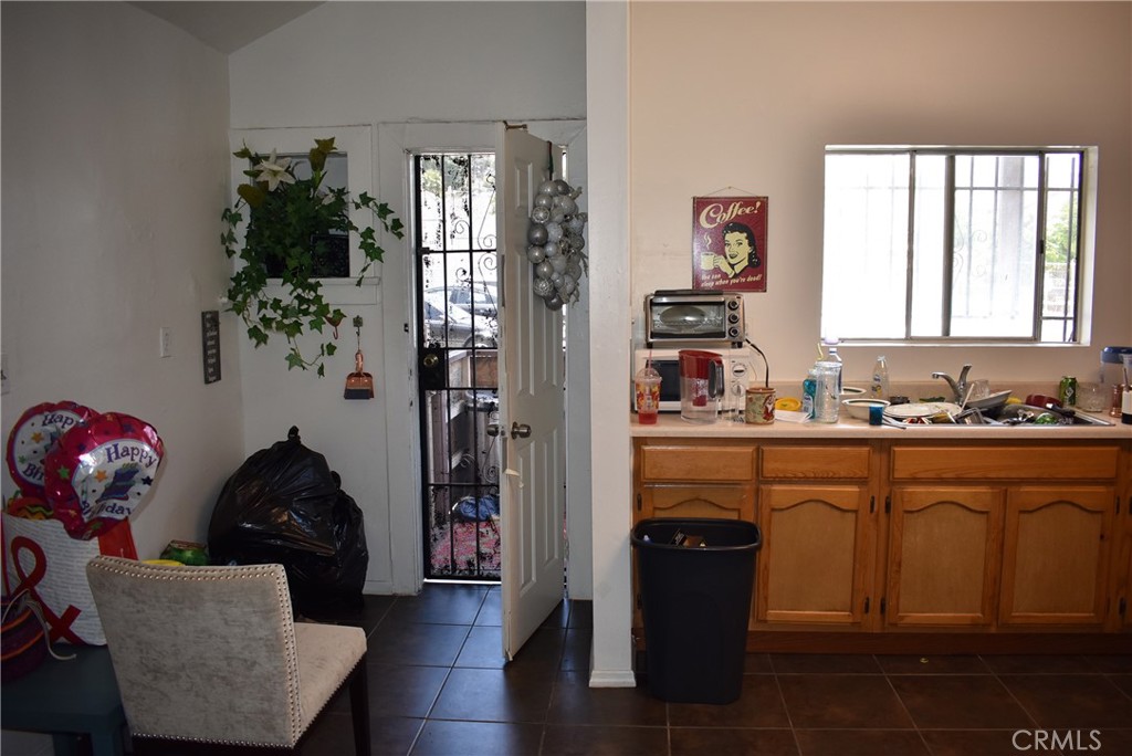 2428 Hancock Property Photo 26