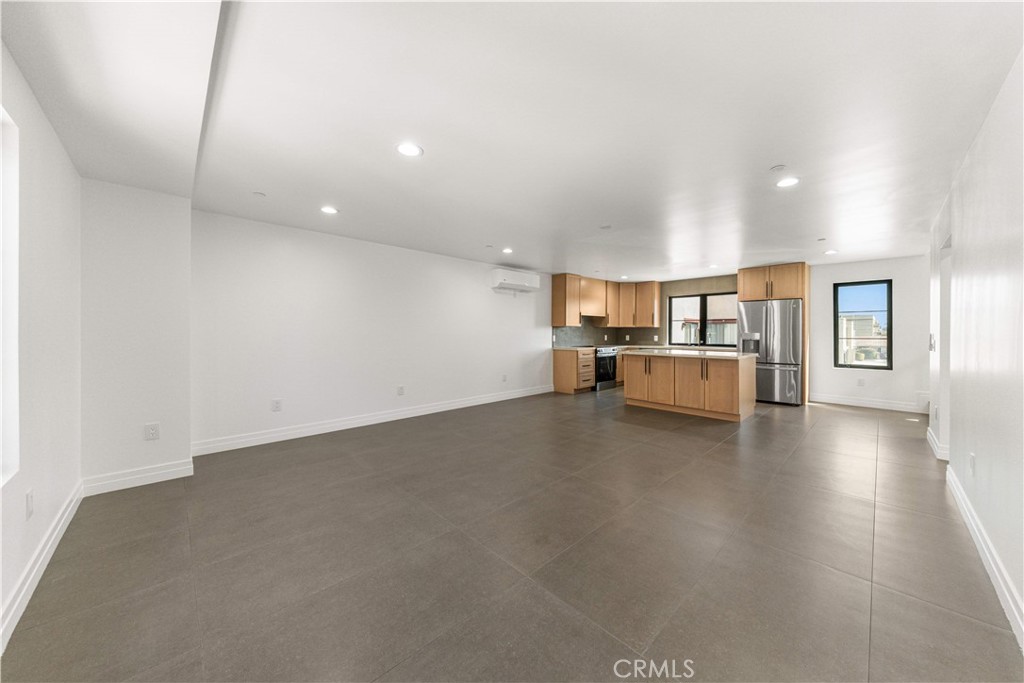 220 W Mission C Property Photo 7