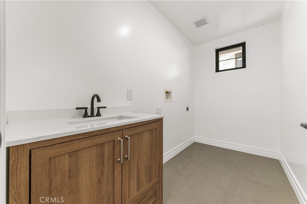 220 W Mission C Property Photo 22