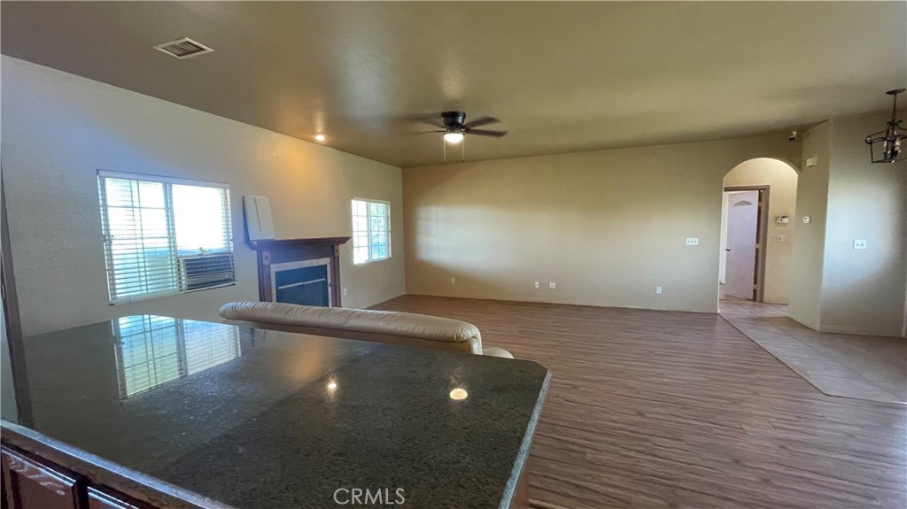 253 W County Line Property Photo 8