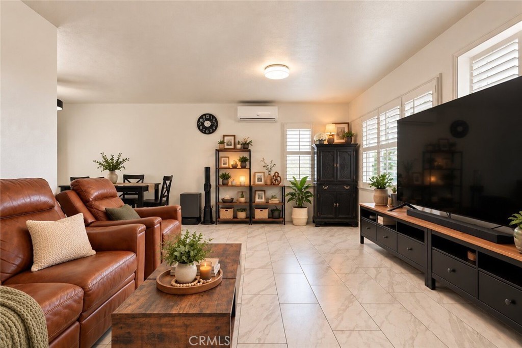 620 W Gaillard Property Photo 4