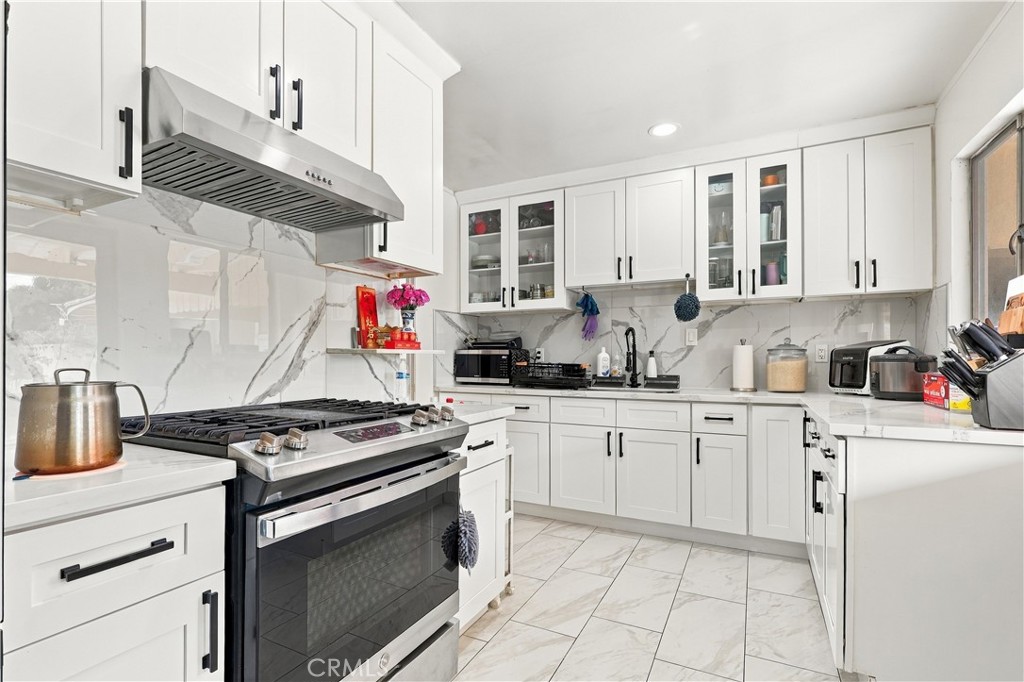 620 W Gaillard Property Photo 7