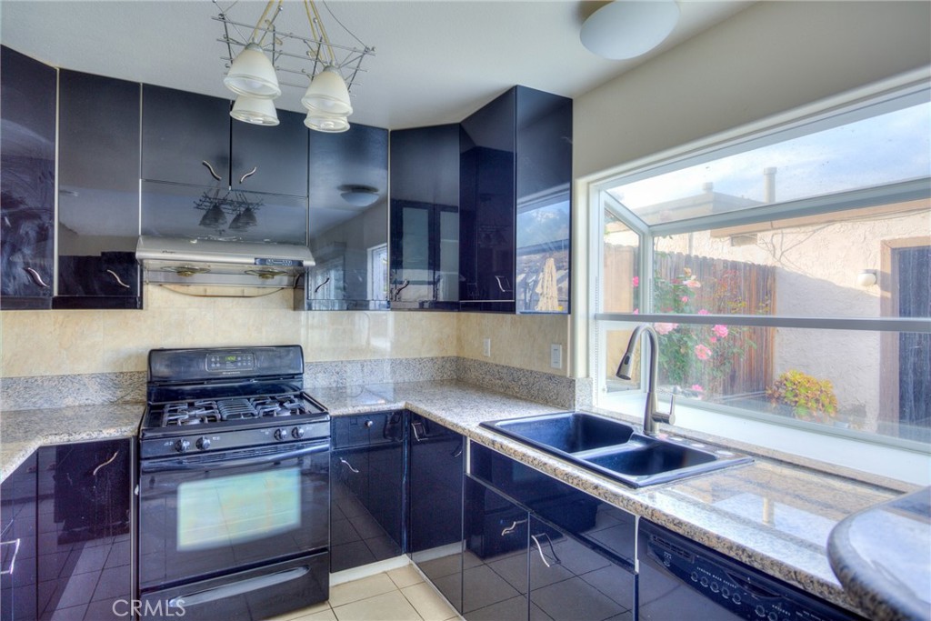 2368 Canyon Park Property Photo 2