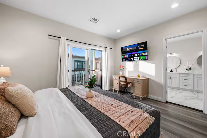 569 Lincoln Avenue 8 Property Photo 20