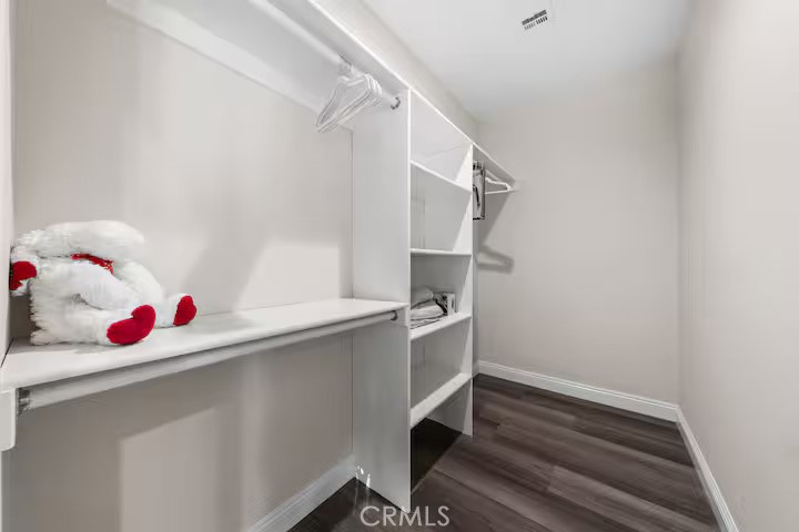 569 Lincoln Avenue 8 Property Photo 21