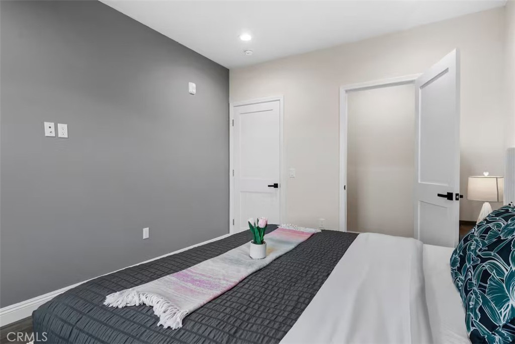 569 Lincoln Avenue 8 Property Photo 27