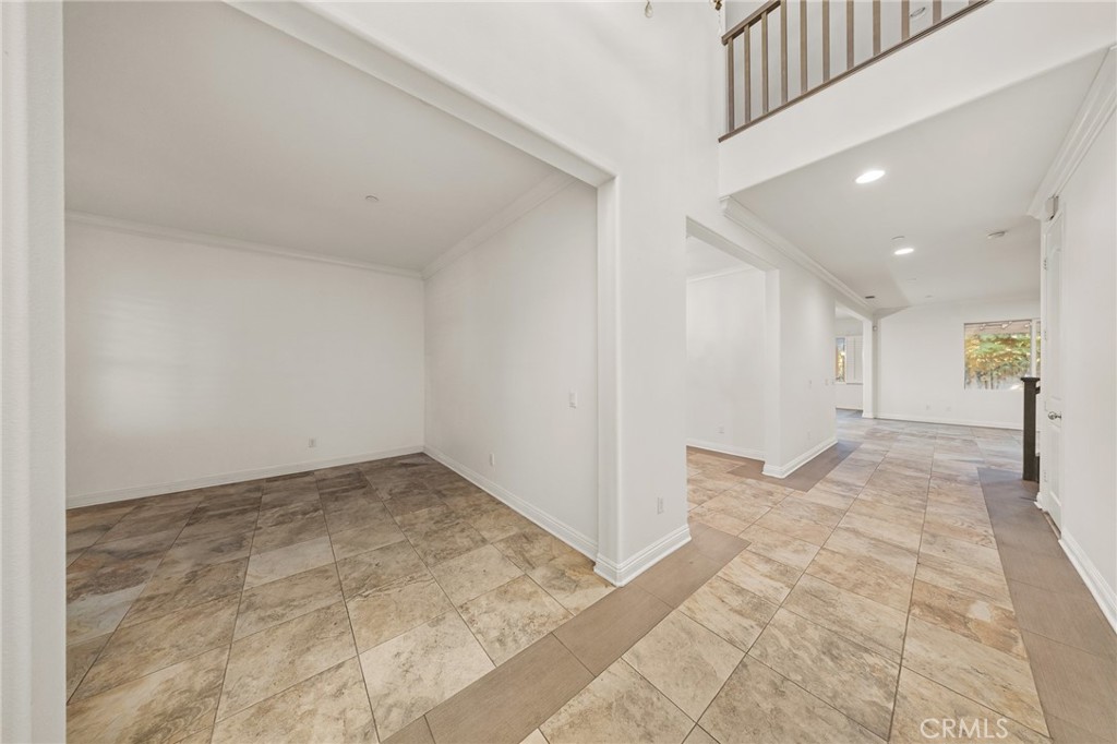 13925 Barnett Property Photo 7
