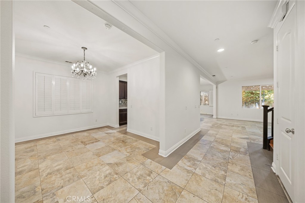 13925 Barnett Property Photo 10