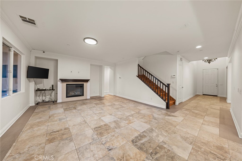 13925 Barnett Property Photo 16