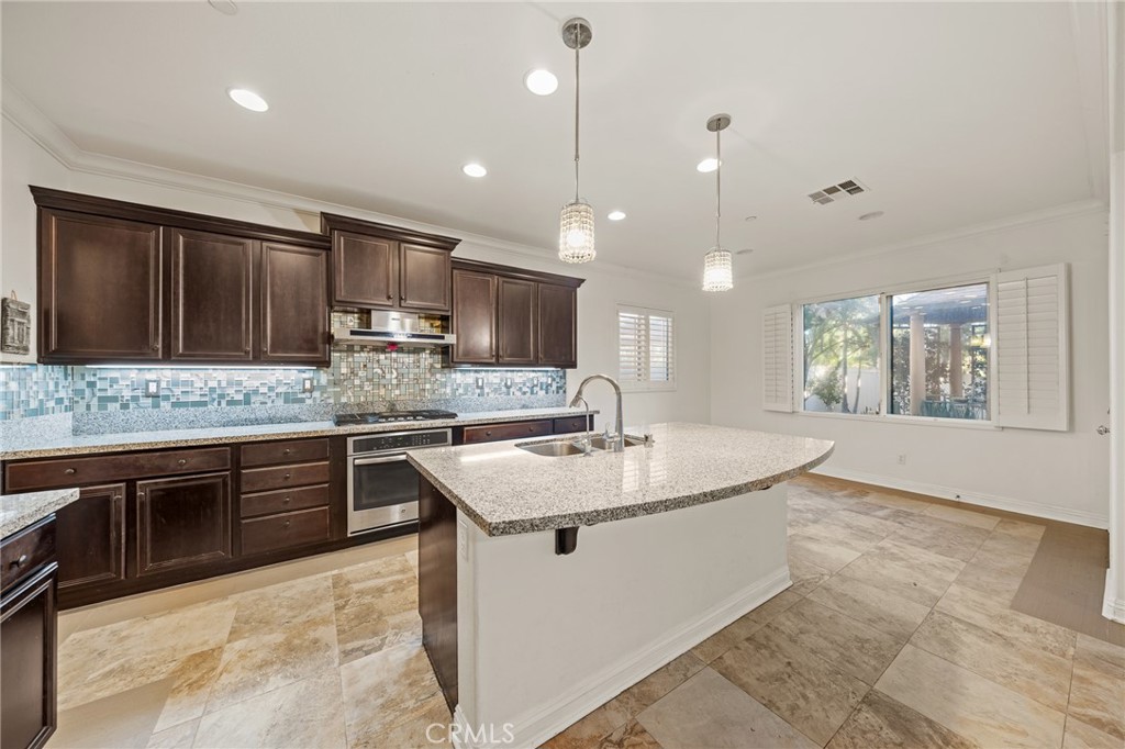 13925 Barnett Property Photo 20